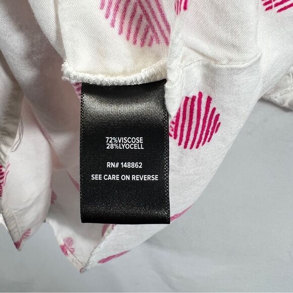 Torrid Cream Blouse with Pink Heart Pattern - Picture 9 of 11